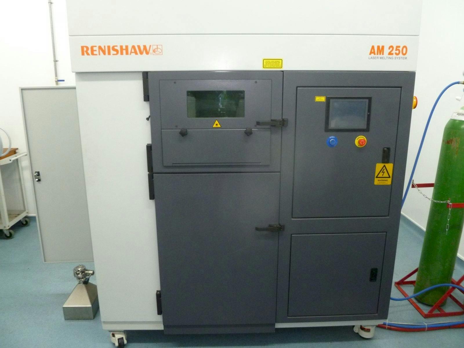 Front view of RENISHAW AM 250  machine