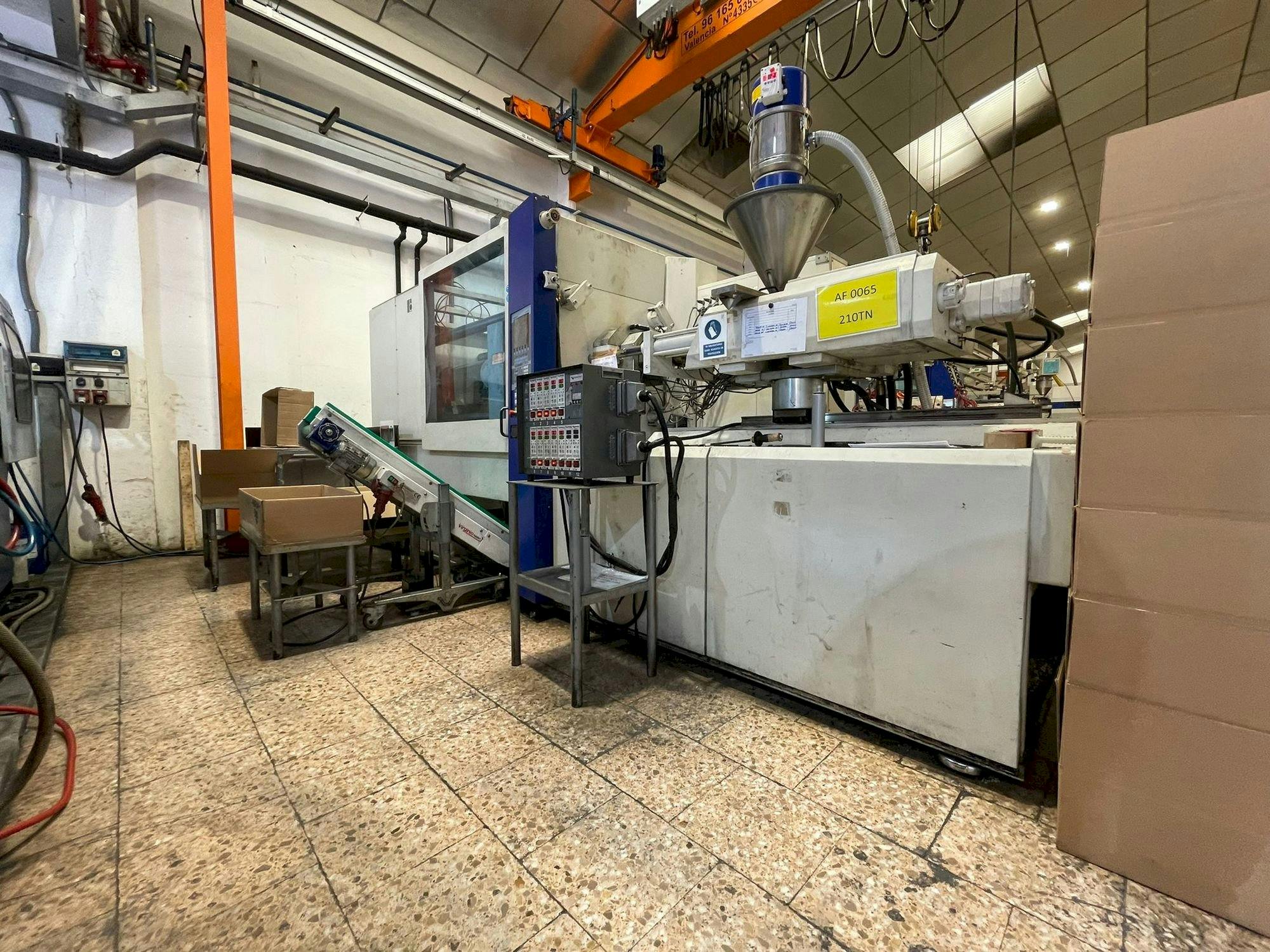 Right side view of Battenfeld HM 210/1000 S  machine