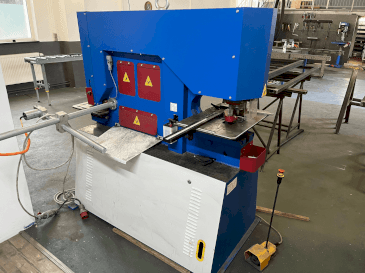 Front view of Metallkraft  HPS 65 DS  machine